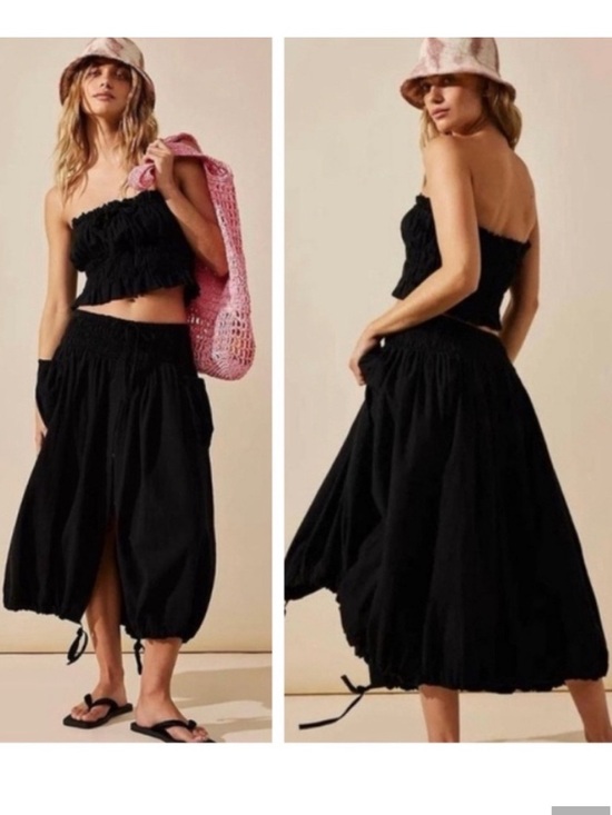 Free People Dresses & Skirts - Free People Black Midi Skirt GUC